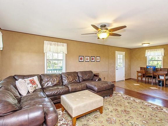 4th image of 4645 Lakeview Dr
