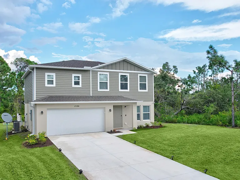 23380 Rosewood Ave — Photo 1