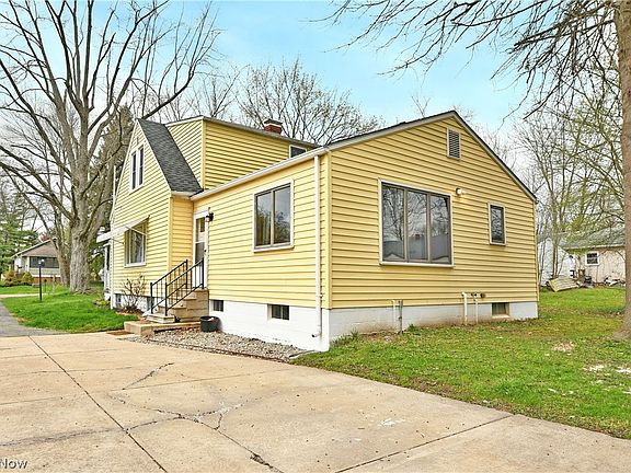 4th image of 4890 Myrtle Ave NW