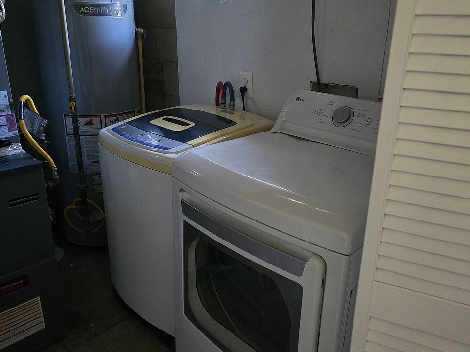 washer and dryier