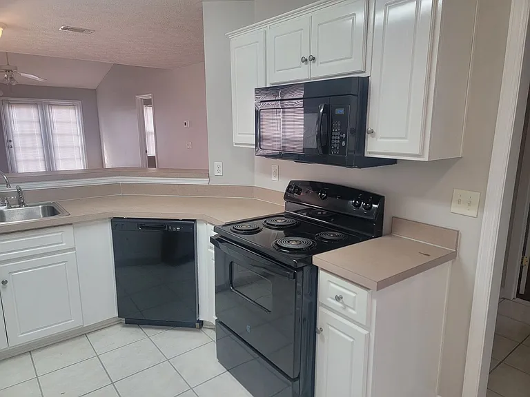 920 Cammaron Way — Photo 9