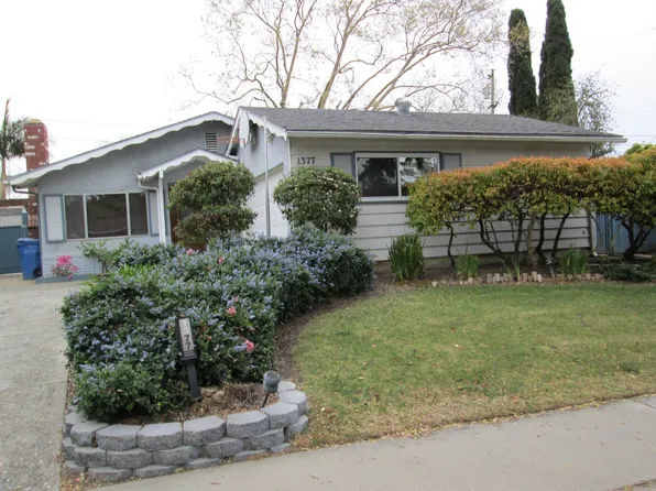 1377 Woodside Dr, San Luis Obispo, CA 93401