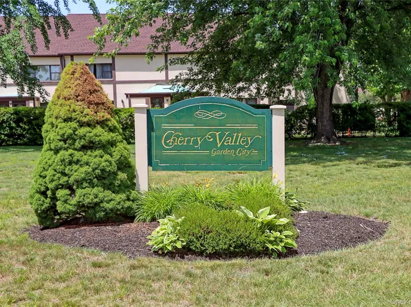 129 Fifteenth Street #B2, Garden City, NY 11530