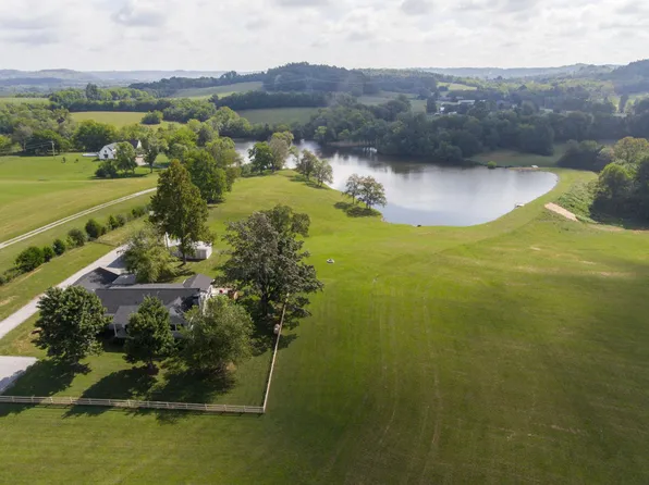 200 Three Forks Bridge Rd, Wartrace, TN 37183