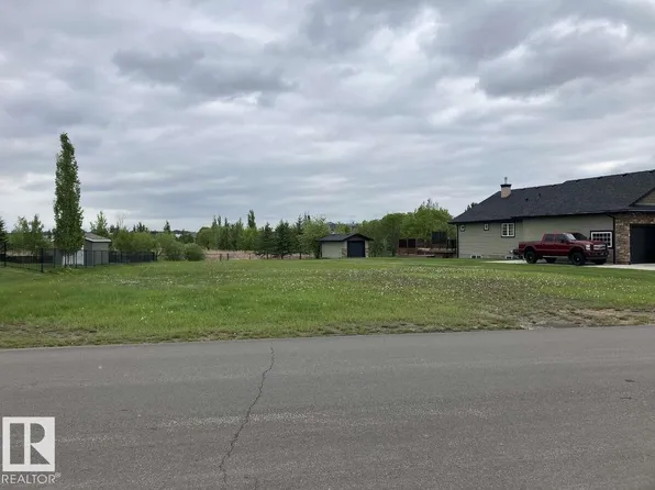 180 Greenfield Way, Fort Saskatchewan, AB T8L 0B3