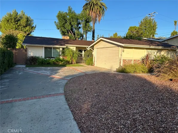 1215 Coronet Ave, Pasadena, CA 91107