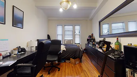 Rented by Bond New York