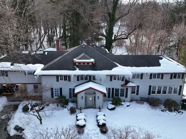 700 Dutch Rd, Fairview, PA 16415