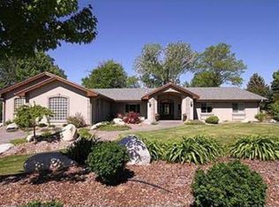 4725 S Sheridan Blvd, Bow Mar, CO 80123