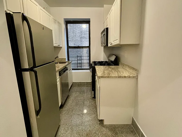 80 Fort Washington Ave #27 — Photo 5