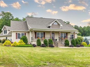 1040 Landrum Mill Rd, Campobello, SC 29322