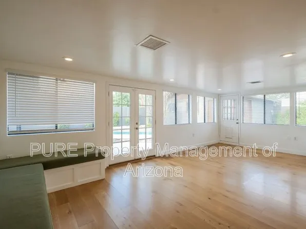 2817 N 51st St, Phoenix, AZ 85008