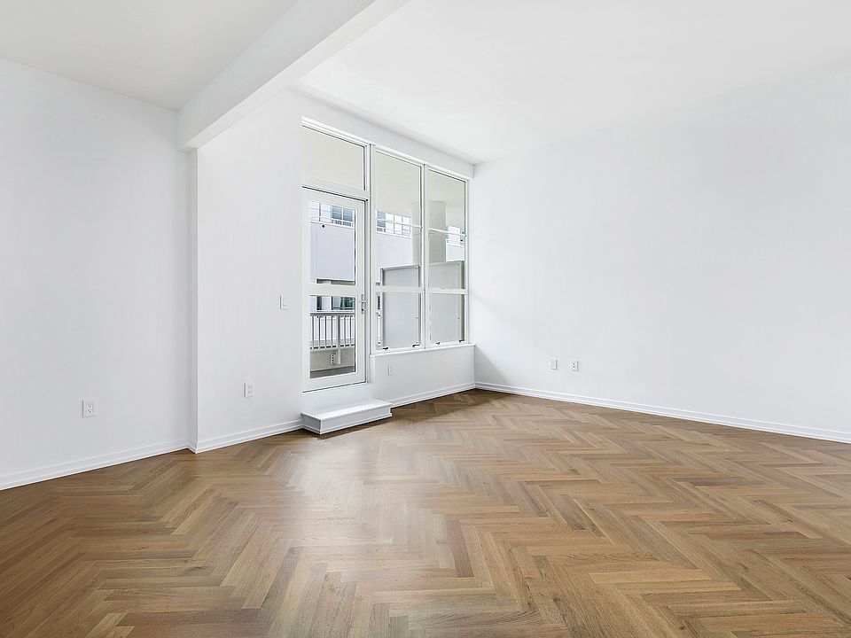 1st image of 184 Kent Ave APT D-616