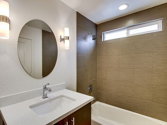 5th image of 3030 Broadway APT 6