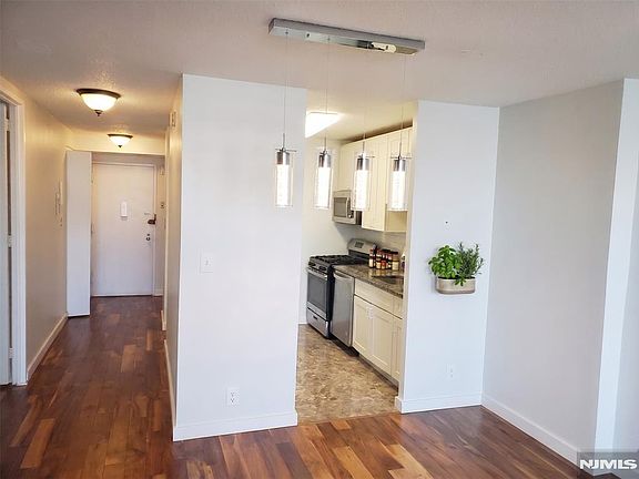 3rd image of 7000 John F Kennedy Blvd E #10C