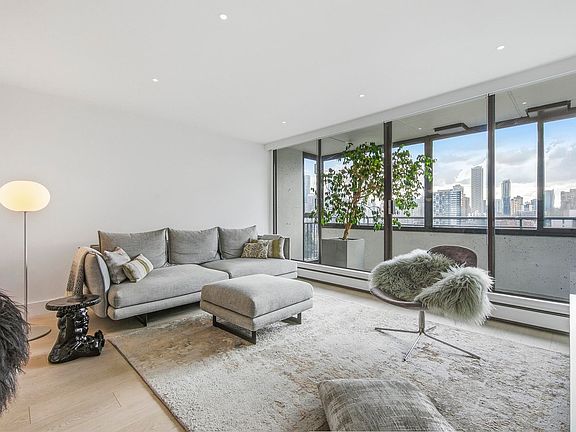 2nd image of 1725 Pendrell St #1806