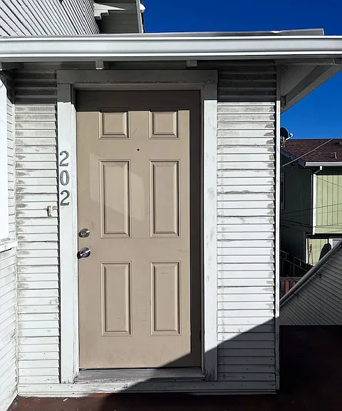 2820 T St #202 — Photo 14