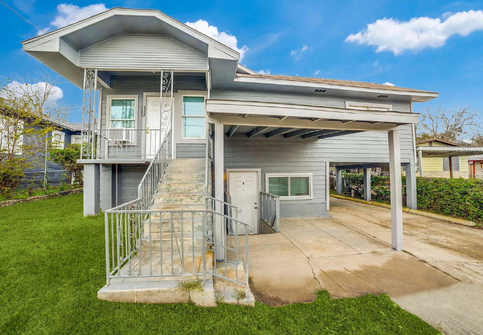 3 bed, 1.0 bath, 1348 sqft, $1,199 — Photo 2