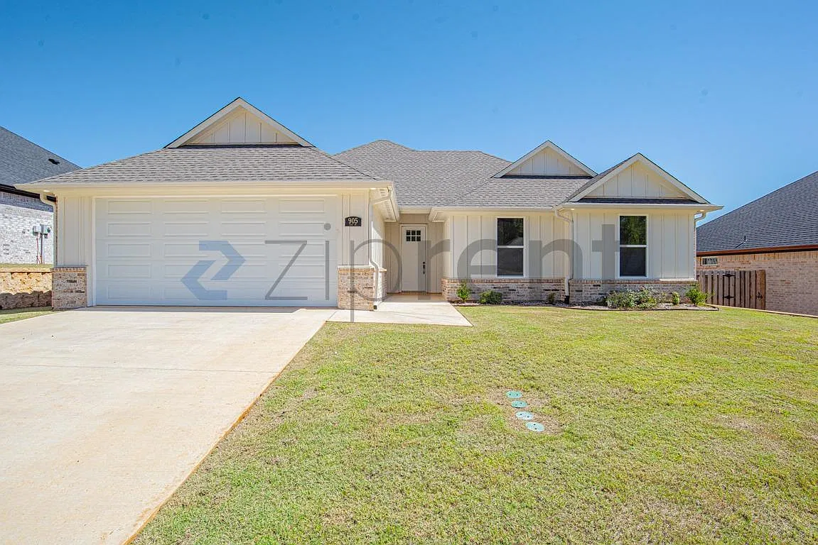 4 bed, 1803 sqft, $2,500 — Photo 3
