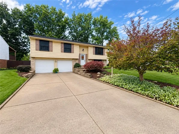 556 Catskill Dr, Pittsburgh, PA 15239