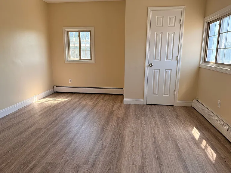 476 Wethersfield Ave — Photo 7