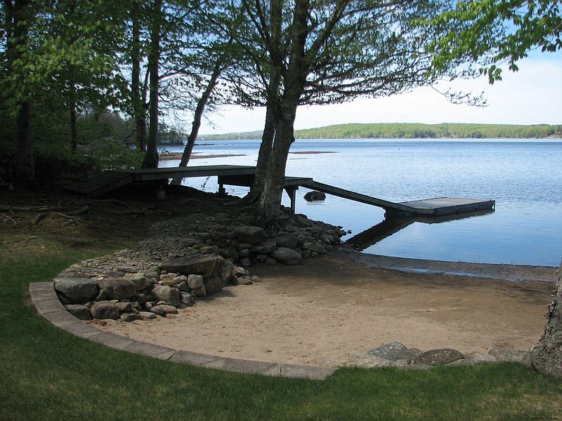 4th image of 605 S SHORE Road