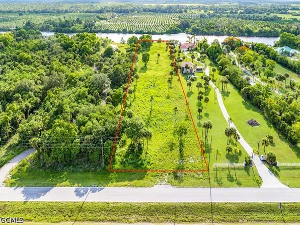 5220 Fort Denaud Rd, Labelle, FL 33935
