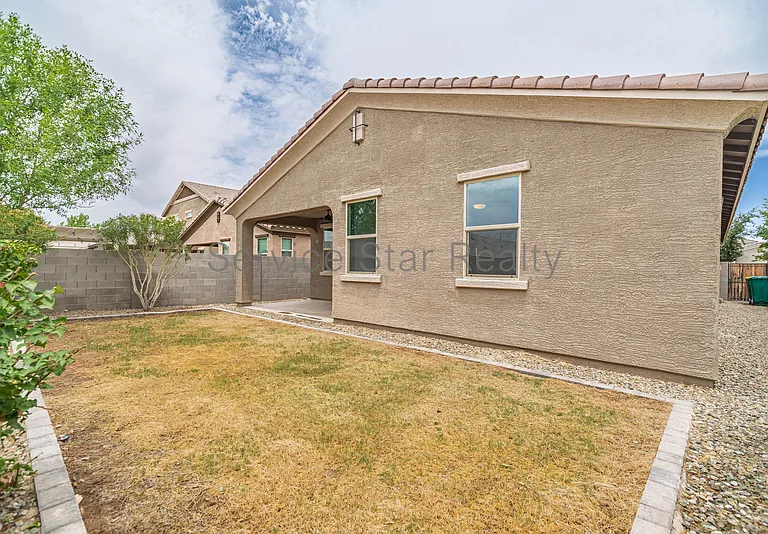 18763 W Rancho Dr — Photo 21