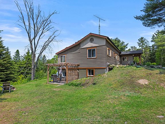 4th image of 1009 Summerville Rd