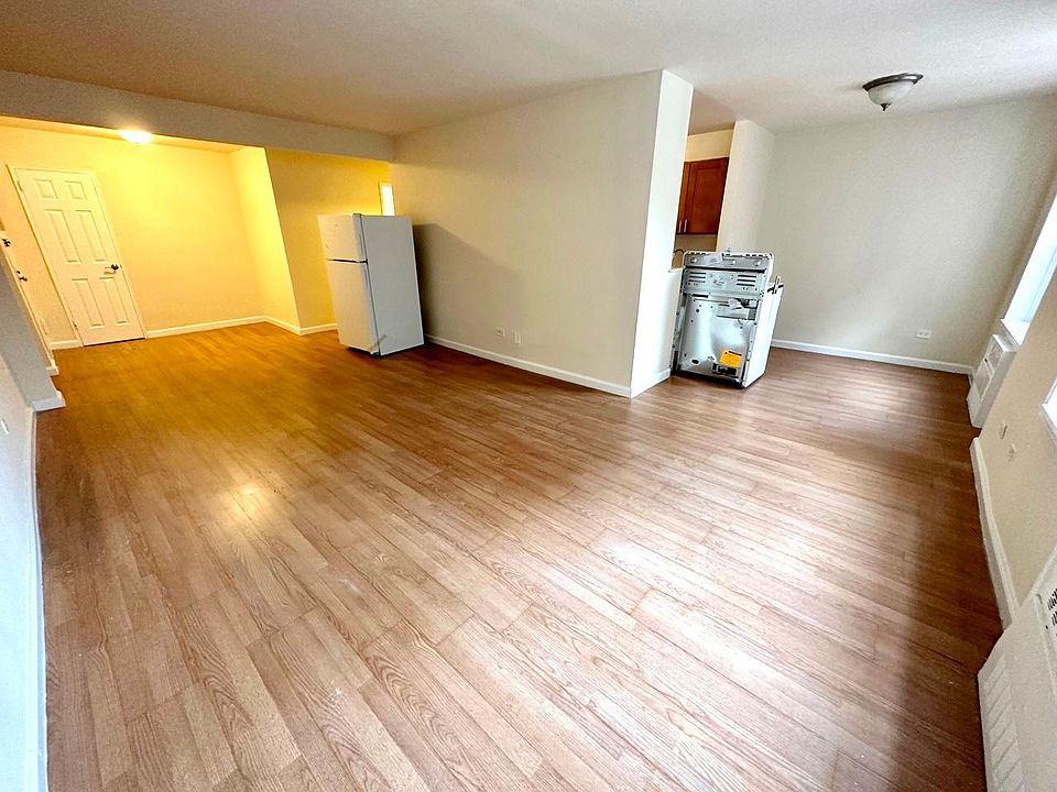 1st image of 33-24 Parsons Blvd Unit 1