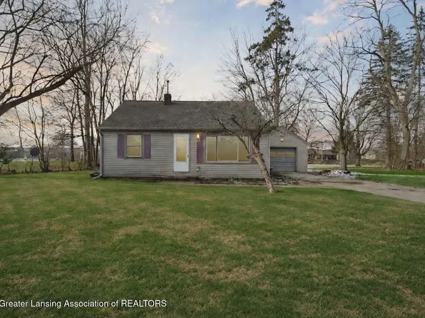 3724 Pleasant Grove Rd, Lansing, MI 48910