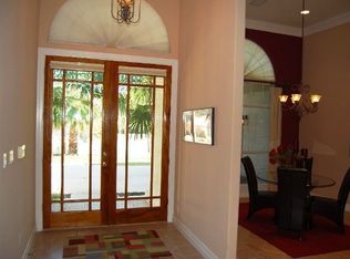 25 Tiburon Dr, The Hills, TX 78738
