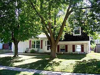 1st image of 3059 Portsmouth Dr E