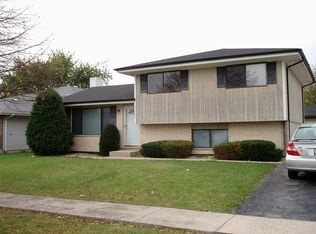 18660 Willow Ave, Country Club Hills, IL 60478