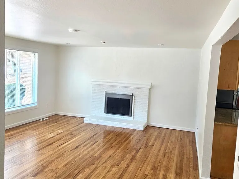 3613 Grandview Dr W — Photo 13