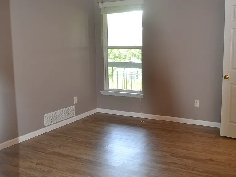 1937 Greenpoint Dr #203 — Photo 7