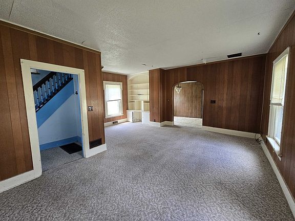 4th image of 402 W Dixon St