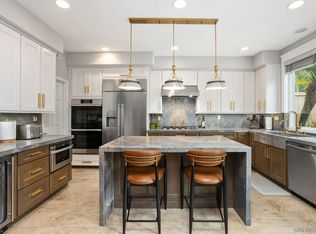 1217 Belleflower Rd, Carlsbad, CA 92011