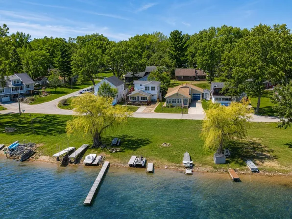 252 Evans Trl, Tipton, MI 49287