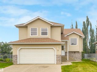 9 Deerfield Ct, Spruce Grove, AB T7X4B1