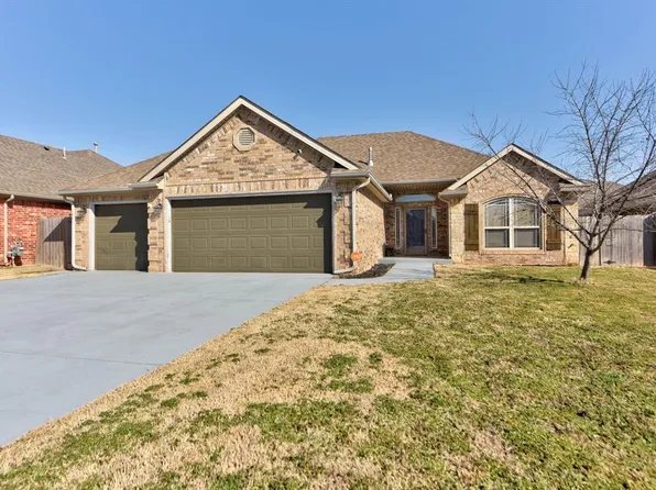 539 W Chickasaw Court Way, Mustang, OK 73064