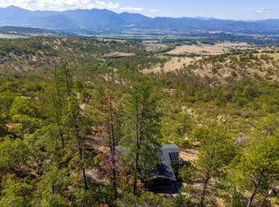 5880 Hillcrest Rd, Medford, OR 97504