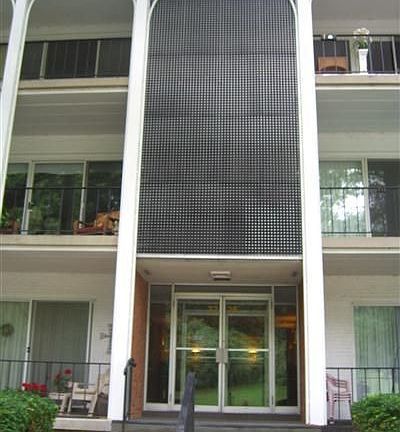 3rd image of 3225 Southdale Dr APT 9