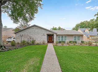 11210 Ash Creek Dr, Houston, TX 77043