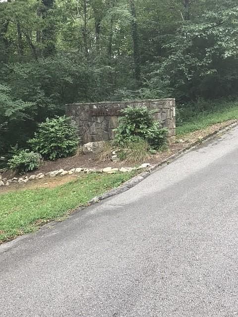 2nd image of Twin Coves Cir