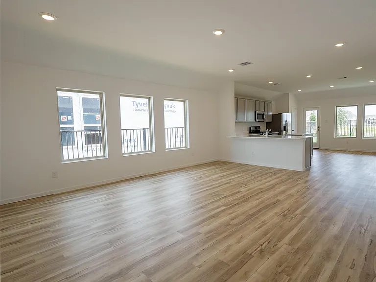 21947 Soldier Butterfly Ct — Photo 5