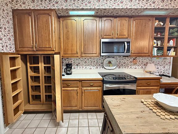 11th image of this home