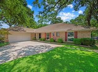 429 Rolling Hills Trl, Arlington, TX 76011