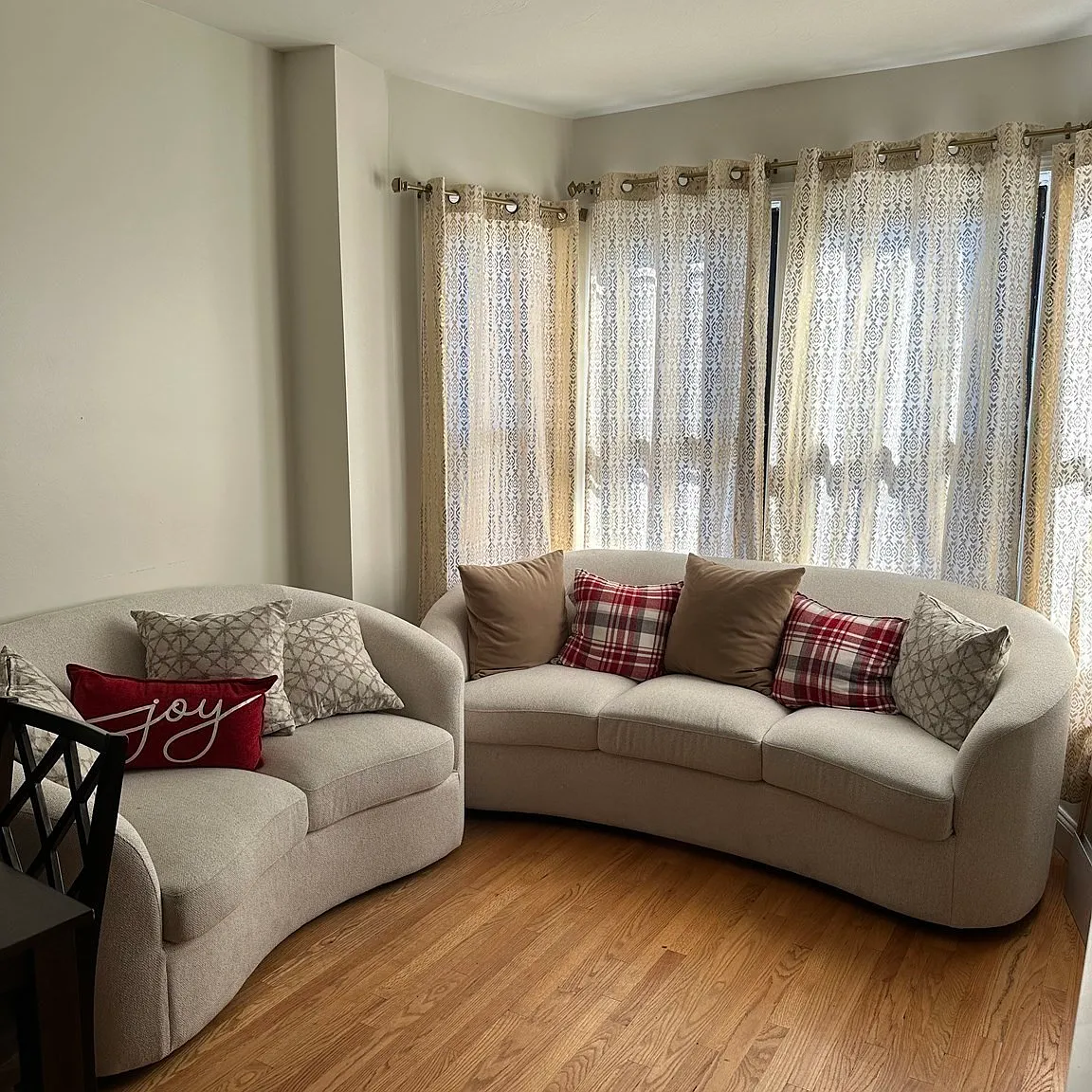 3 bed, 850 sqft, $2,750 — Photo 2