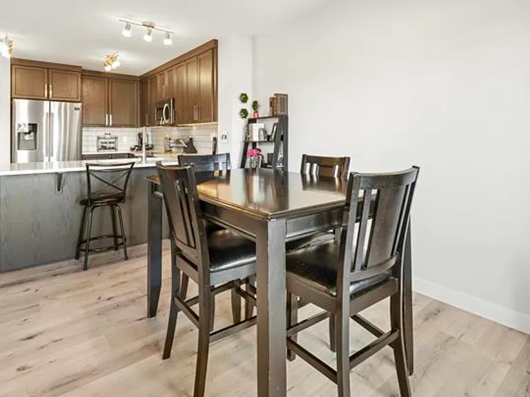 18 Ebbers Close NW — Photo 15